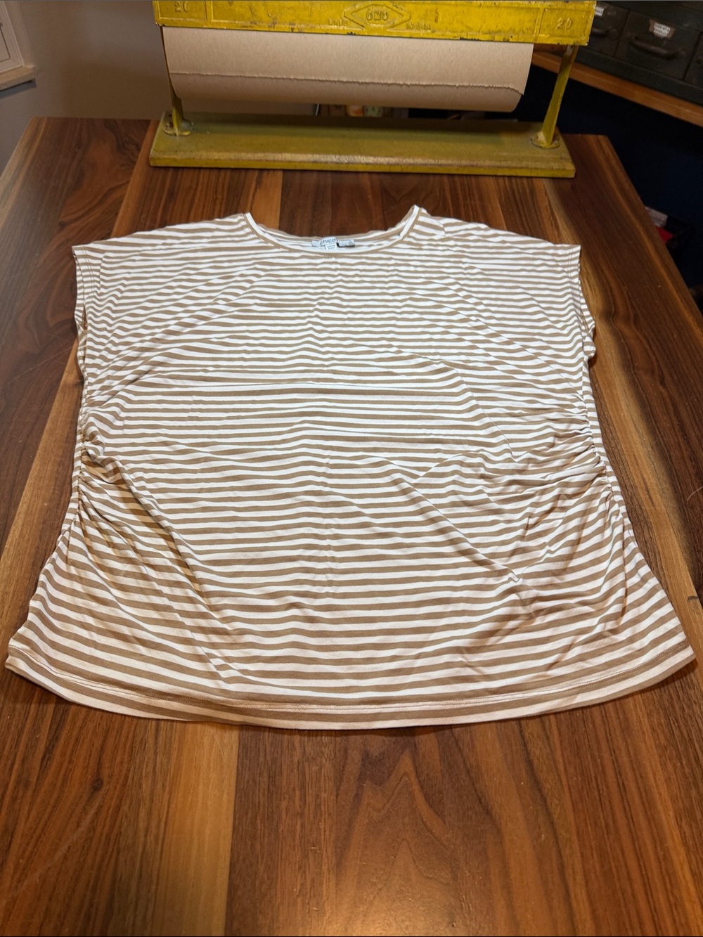 Chico’s Striped Cap-Sleeve Women’s Top in Cream and Tan Size 4